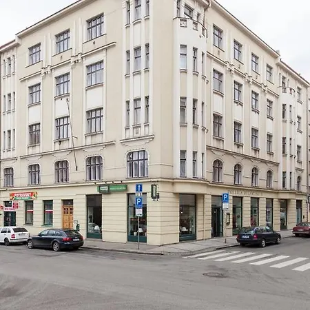 My Mucha's Old Gallery Apartman *