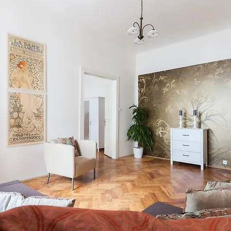 My Mucha's Old Gallery Apartamento